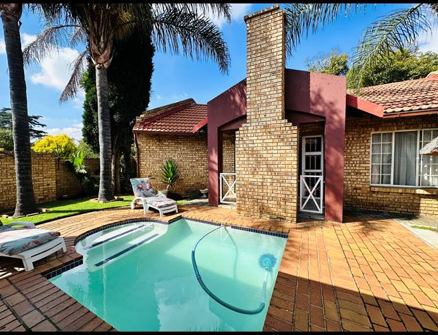 2 BEDROOM CLUSTER FOR SALE IN UNION